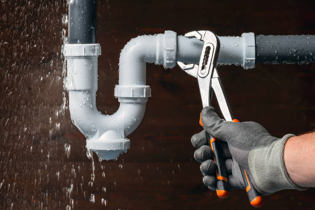 Professional Leak Detection technician working in Block Island, RI